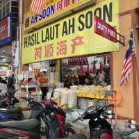 Shop and get finger food @ Pangkor 