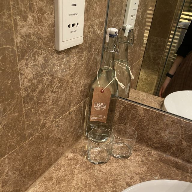 人人熟悉的酒店～逸東！