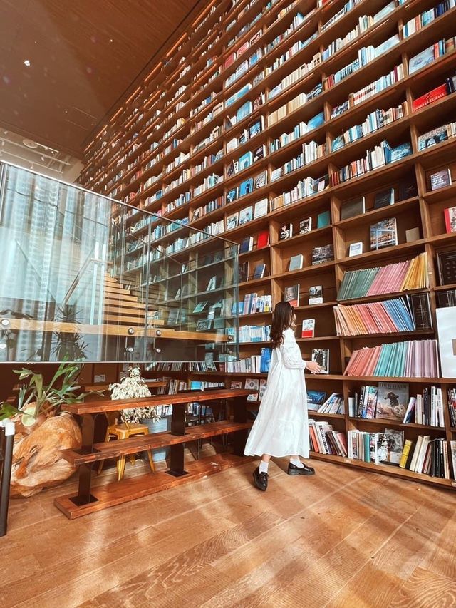 Cafe Sách Hirakata T-Site Khám Phá Thoy✌