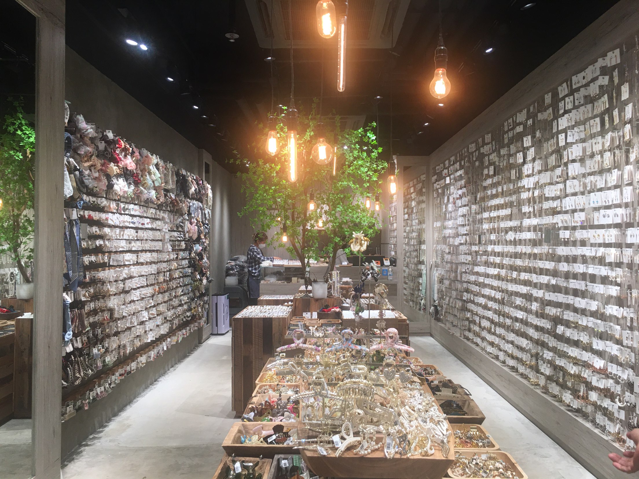 Me: Walls of Accessories for accessories lover 😍 | Trip.com Hong Kong  Travelogues