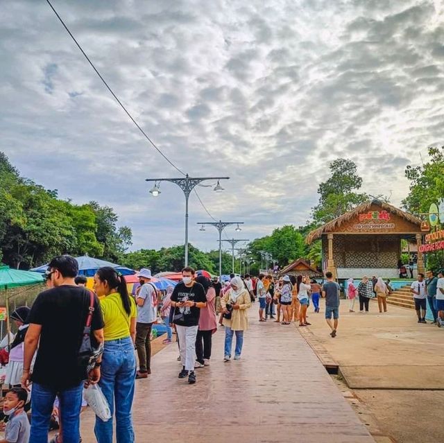 พาเที่ยวตลาดน้ำคลองแห@หาดใหญ่