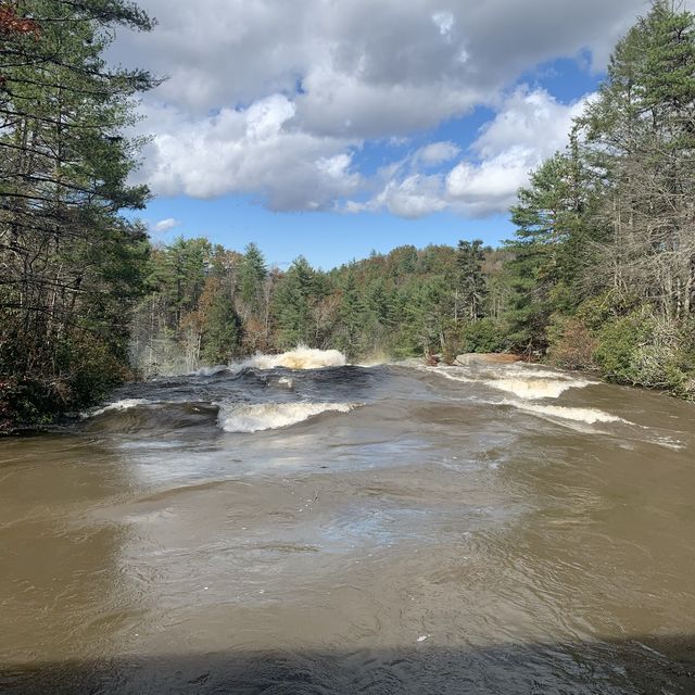 🥾 hiking by waterfall in Asheville 🥾 