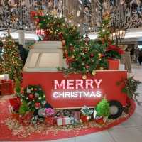 大阪！ホワイティうめだ泉の広場のクリスマス