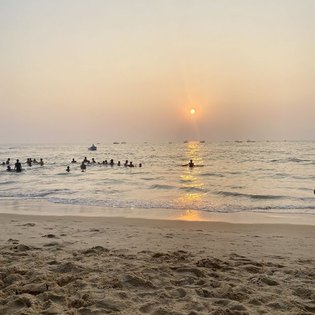 Candolim Beach 🏖, Goa, India