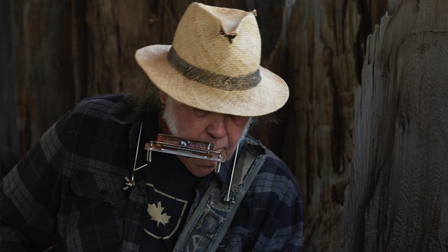 neil young and the chrome hearts - Love Earth (Cuyahoga Falls) | Blossom Music Center