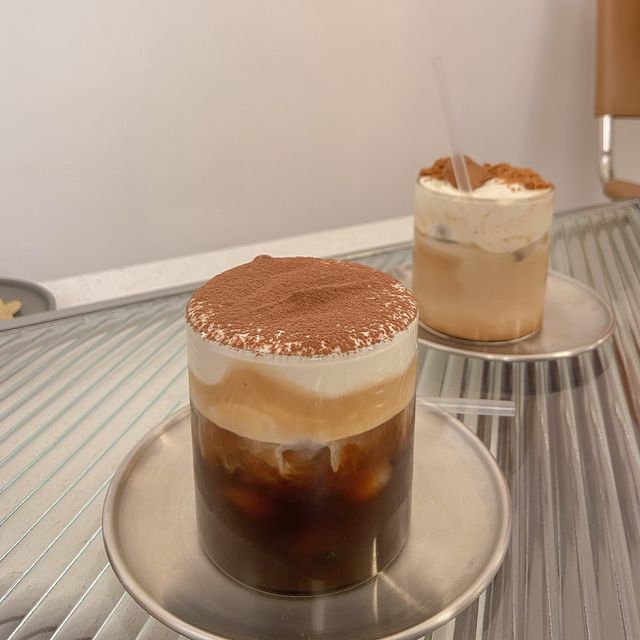 【尖沙咀韓風Cafe X 紋身工作室】