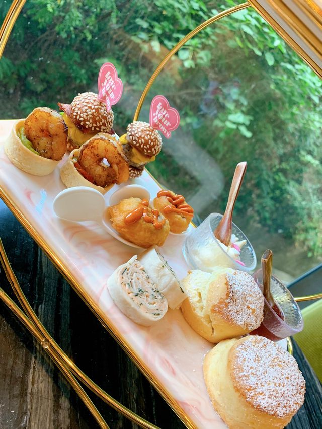 Benefit Cosmetics 下午茶@ 眉好時光
