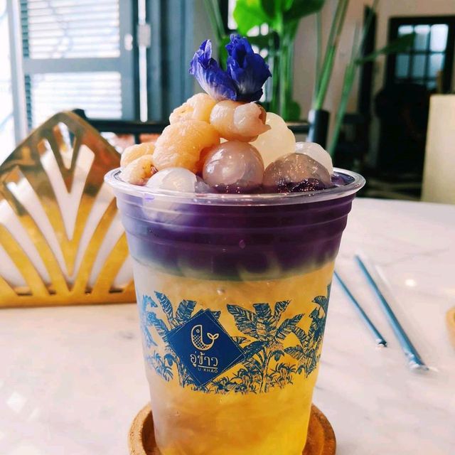 อู่ข้าว - U-Khao Restaurant & Cafe