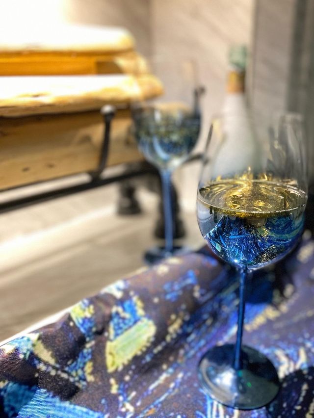 香港朗廷酒店 梵高星夜主題住宿！