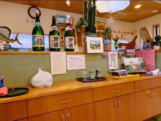 沖縄　竹富島で大満足のレストラン発見❗️絶品車海老フライ❗️