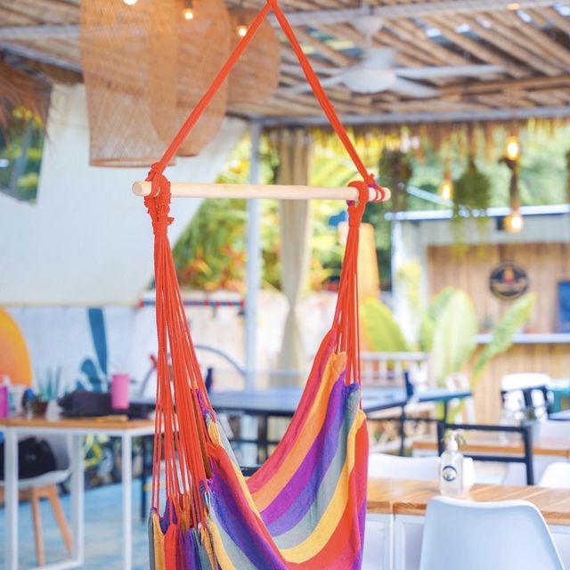 Hugo Hub Phuket เป็นร้าน สไตล์ funky bali style 