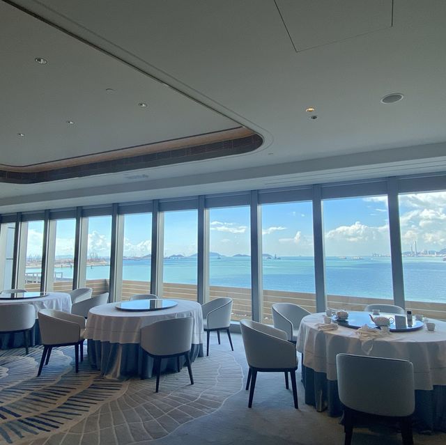 【🦁下一間會擇星既中菜？】望住海景嘆美食+ 睇藝術品！