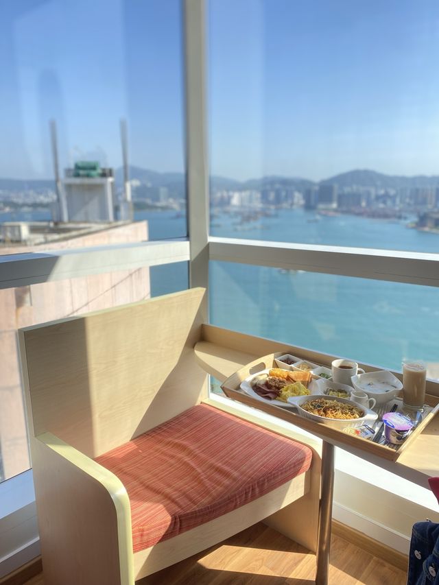 享受維港景色 房內慢慢嘆早餐🥣
