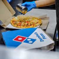 พิซซ่าไร้น้ำมัน อร่อยไม่เหมือนใคร “Domino’s Pizza”