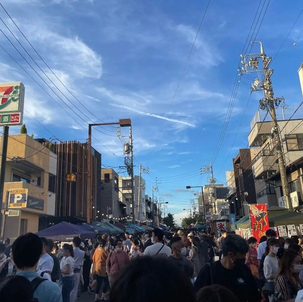 有名店シェシバタも出店！大人気のお祭り〜！