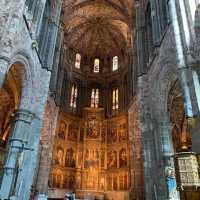 Avila เมืองกำแพงสวย