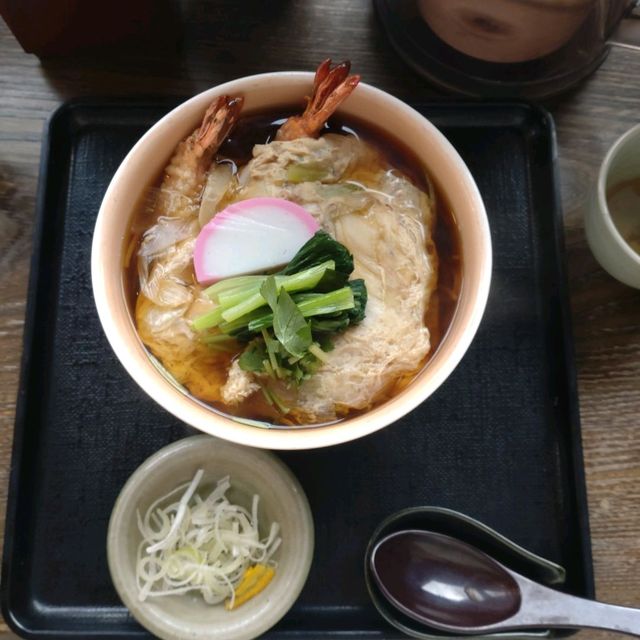 いちむらで海老とじ蕎麦