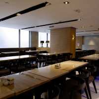 高級房間配馬馬虎虎清潔和早餐