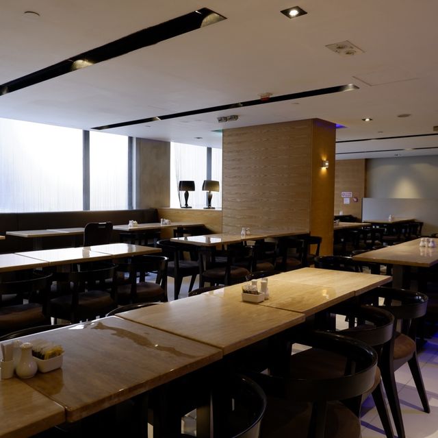 高級房間配馬馬虎虎清潔和早餐