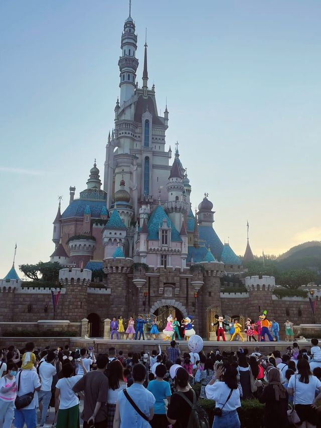 小朋友最愛的香港迪士尼樂園