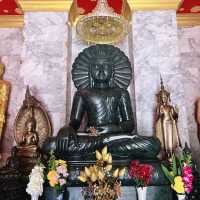 วัดงามบนเขา