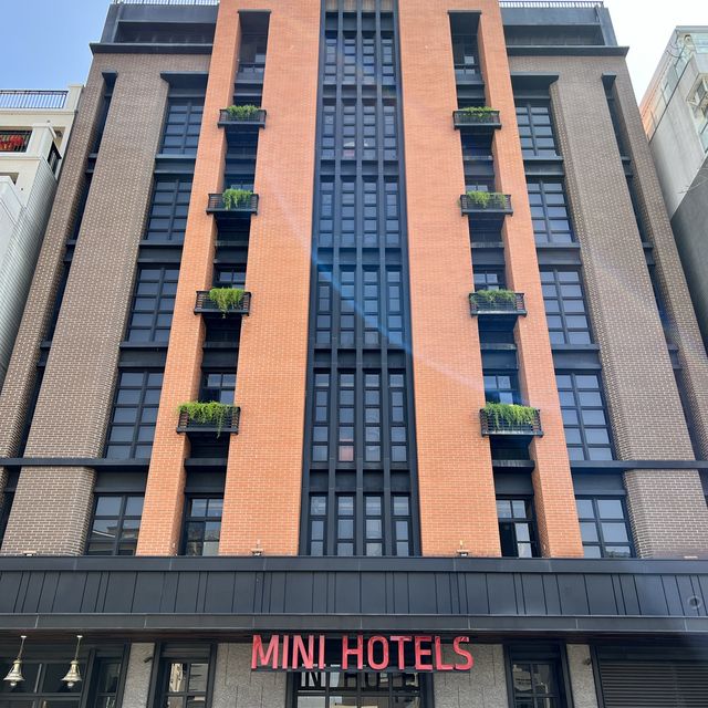 台中MINI 逢甲店