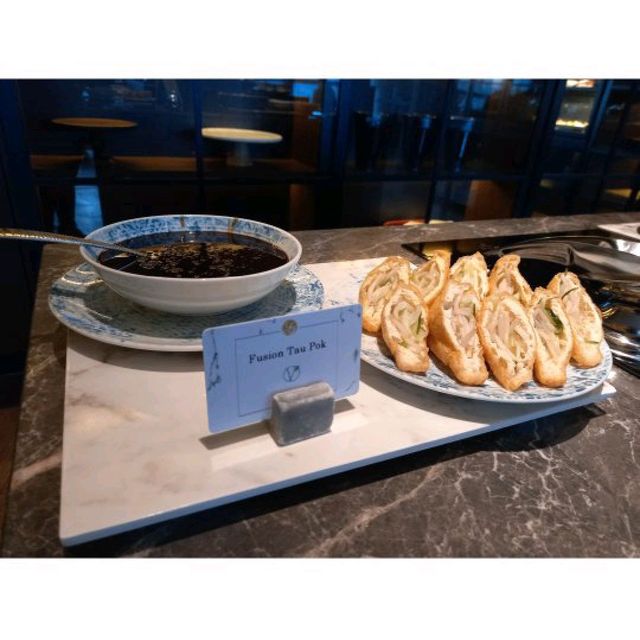 Evening Canapes and Cocktail