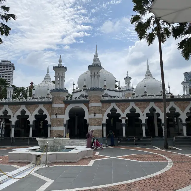 Islamic structure (Masjid Jamek)