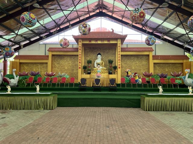 Fo Guang Shan Dong Zen Temple