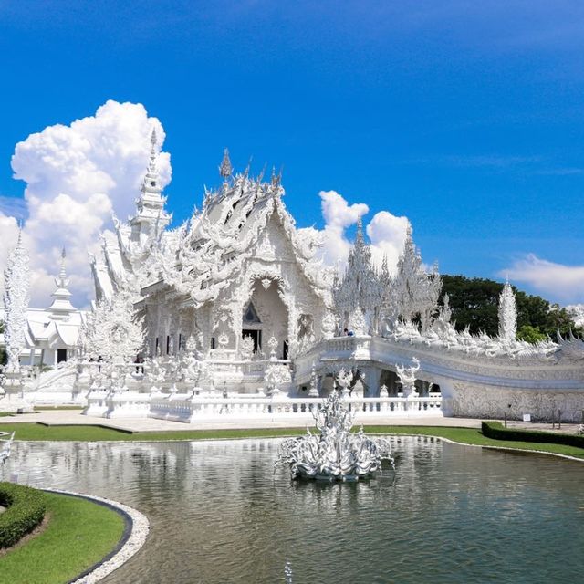 วัดร่องขุ่น แลนด์มาร์คเชียงราย วัดสวยที่ห้ามพลาด