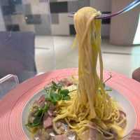 銅鑼灣人氣餐廳HeSheEat