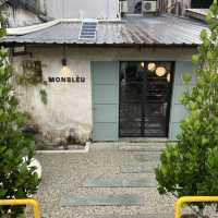 MONBLUE CAFE