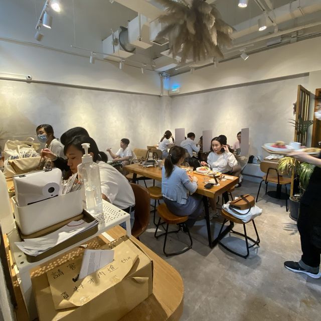 🌾油麻地高質木系文青打卡Cafe