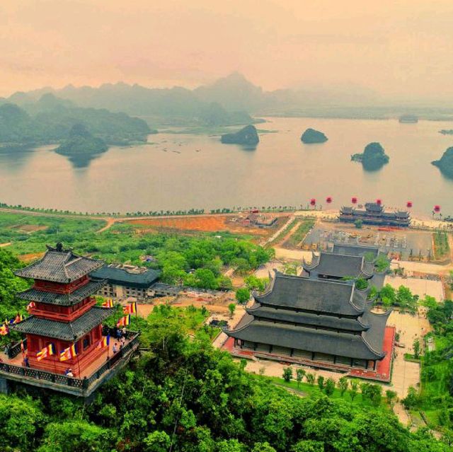Tam Trúc pagoda