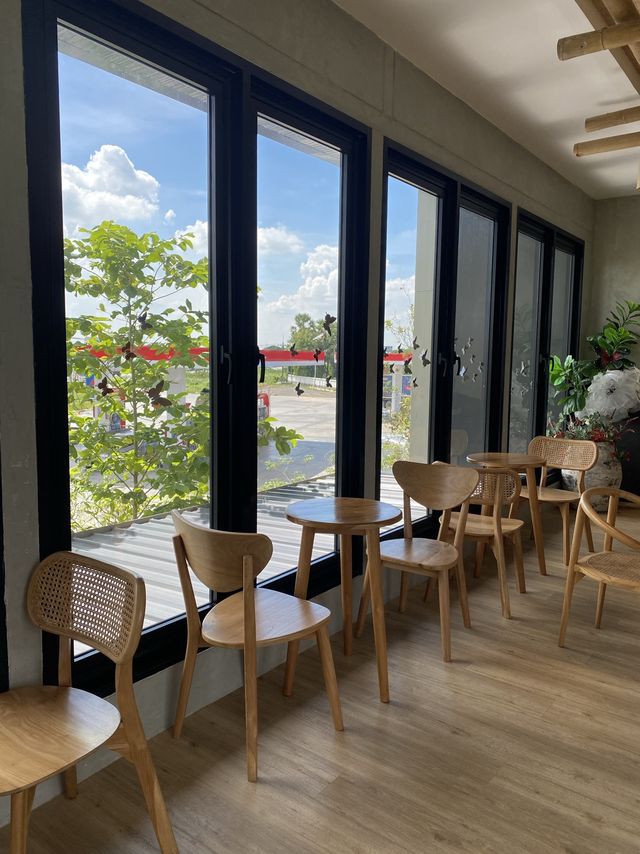 Roasi coffee ☕️🍰🧁