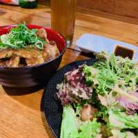 【バリ島】オーナーが日本人の　YAKINIKU HORUMON YA 