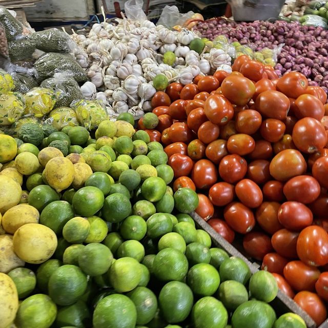 Support local ~ must visit Pasar