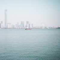 Exploring the beautiful jinji lake.