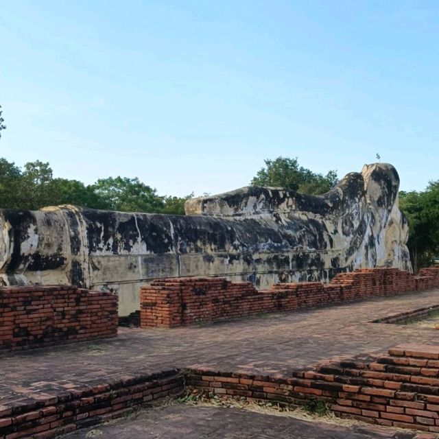 พระพุทธไสยาสน์ที่ใหญ่ที่สุดในเกาะเมืองอยุธยา 