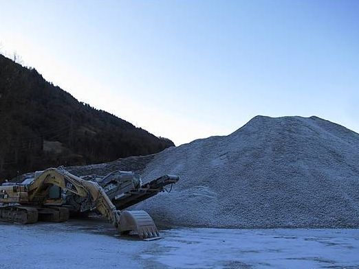 向右走。超遠遠足踏遍雪路
