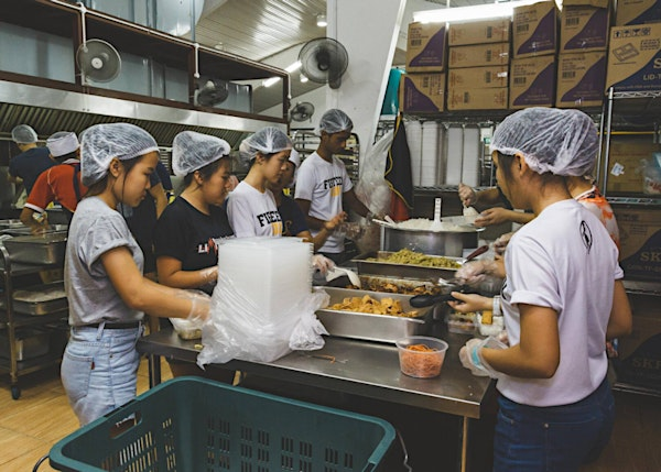 Fun Volunteering Day at Willing Hearts! | Eunos MRT Station (EW7)