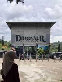 ; DINOSAUR ENCOUNTER, MALACCA.🦖