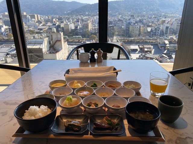 京都で景色と共に味わう限定30食の和食膳