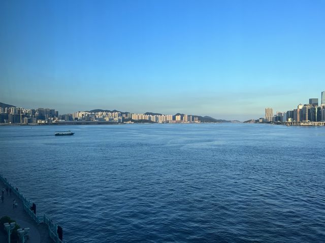 海景一流嘅高級海景房嘅九龍海逸君綽酒店