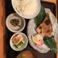 博多のごはん処食べ歩き【博多鯛めしと日本料理 石蔵&博多三昧 まるとく食堂】