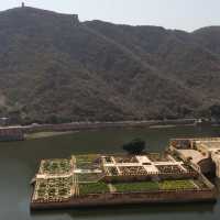 Meticulous Architecture of Amer Fort