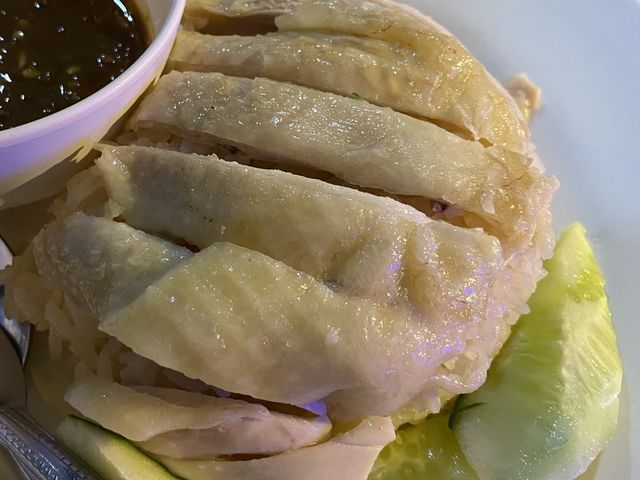 HENGHENG เฮงเฮง ข้าวมันไก่