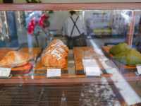 The Weekender Cafe คาเฟ่กาญจนบุรีสไตล์มินิมอล