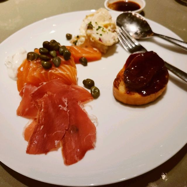 Enjoying a fabulous cuisine journey in Grand Hyatt 
