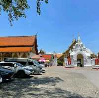 ไหว้พระวัดดังจังหวัดลำพูน วัดพระธาตุหริภุญชัย